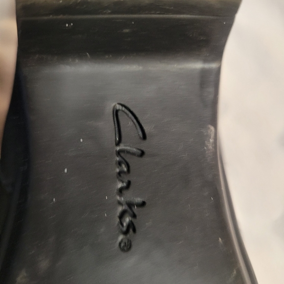 Clarks Ankle Boots with a Low Heel - Picture 8 of 8